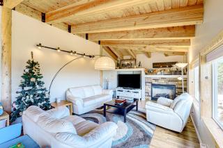 Views, Deck & Games Galore: Brian Head Home - 7