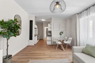 Modern Apartment I Near Center and Shopping Street - 2