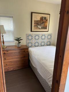 Private Beach Access -Cottage 10 - 2