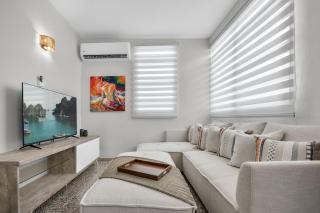 Modern 3BR Home in Carolina Near Beaches & Airport - 9