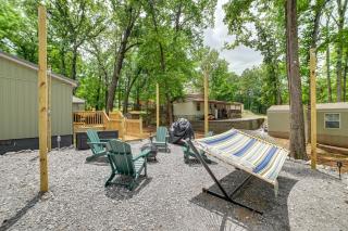 Hot Tub, Deck! Tiny Home Retreat By Kentucky Lake - 7