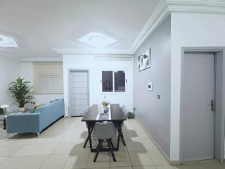 Bright, Stylish Apartment, Modern Comfort - 6