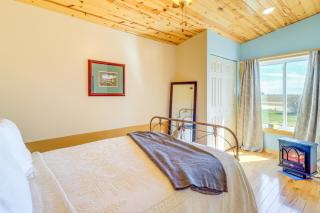 Peaceful Prairie Living! Rural Willow City Apt - 3