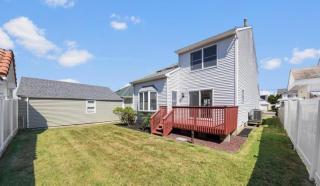 Family Friendly 3BR Home nestled between beach and bay - 4