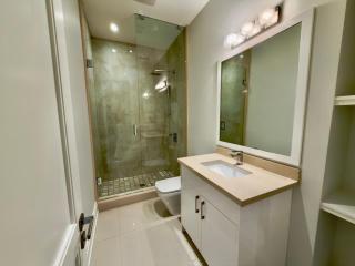 Modern Luxury Living - 6