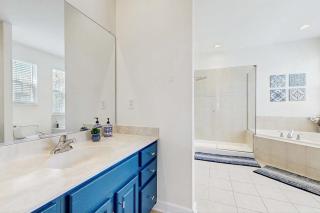 Swann Cove spacious house with community pool - 2