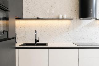 Metropolis - Luxury Infiniti Apartment - FREE PARKING - 9