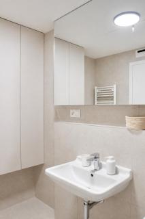 Metropolis - Luxury Infiniti Apartment - FREE PARKING - 4