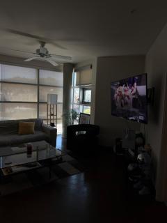 Spacious 2br with Stunning views in West Hollywood - 9