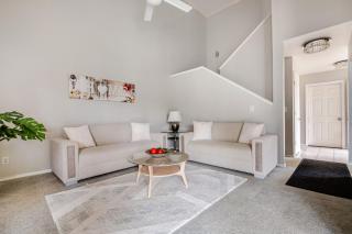 Two-Story Family Home In Yuba - 2