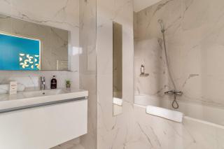 Sacré-Coeur Modern 4BD with sauna for 10 guests! - Paris - 1