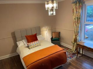 Newly refurbished 2 min walk from beach - 6