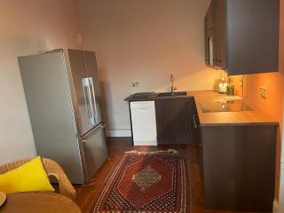 Newly refurbished 2 min walk from beach - 5