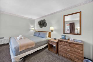 Eagle Motel Suite 100 - 4