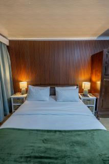 Self Contained 2 bed Room Condo - 7