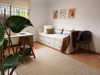 Chalet with a pool, a 10-minute walk from the beach - 7