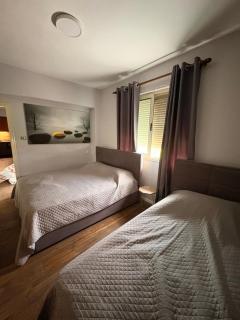 FriendlyHome - 1