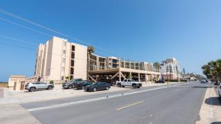 Direct Beachfront Condo-Jacuzzi-Elevator-SPI apts - 1