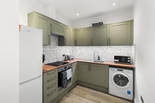 Elegant 1BR Apartment in Leafy Beckenham - 9