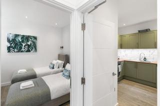 Elegant 1BR Apartment in Leafy Beckenham - 8