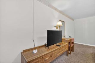 Eagle Motel Suite 112 - 7