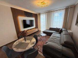 Luxury Stay in Krujë Center - 1