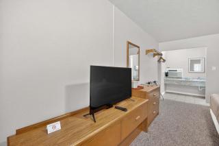 Eagle Motel Suite 114 - 4