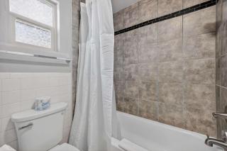 Eagle Motel Suite 114 - 1
