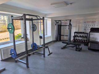 Modern Vinohrady Apartment with AC & Parking - 3