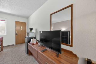 Eagle Motel Suite 224 - 2