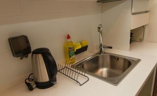 Stylish 9th Floor Studio - Pool, Gym , Concierge - 5