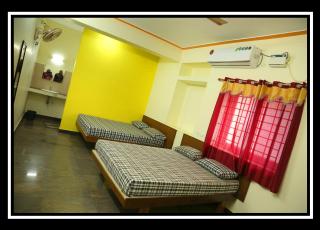Pattiah Naidu Palace - Palni - 9