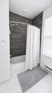 Private Room with Dedicated Bathroom & Near Manhattan & Free Parking - 7