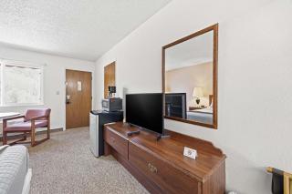 Eagle Motel Suite 226 - 3