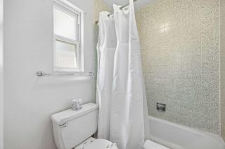 Eagle Motel Suite 226 - 2