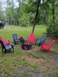Rustic River Cabin - 9