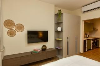 The Azure Suite - Harmonia - Airport West - 2