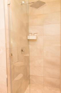 The Azure Suite - Harmonia - Airport West - 1