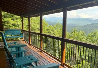 Absolutely Perfect Cabin by Staycating Partners - 9