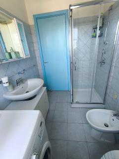 Cerulean Harbour HOUSE - WiFi, AC, 5 minutes from the Beach, Parking, Terrace, Air Conditioning - 3