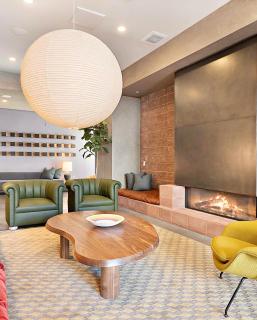 Prime Hollywood 2B2B - Huge Balcony and Living -Steps from Palladium - 5