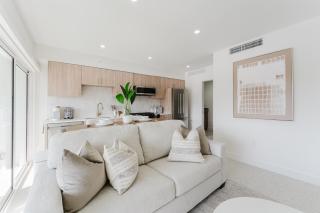 The Boathouse - Boca Waterfront Retreat - 3