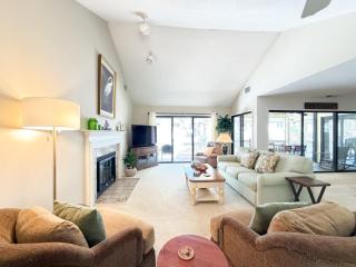 Affordable Family Beach House - 50 Steps to the sand - 8