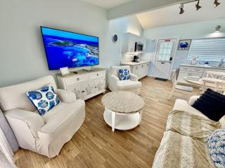 VILLA 2 walk to Siesta Beach, Pool, Daily Rentals - 7