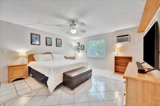 Coastal Home with Hot Tub Firepit and Music Lounge - 6