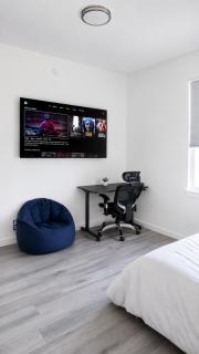Private Room with Dedicated Bathroom & Near Manhattan & Free Parking - 3
