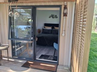Private Studio providing a comfortable space - 6