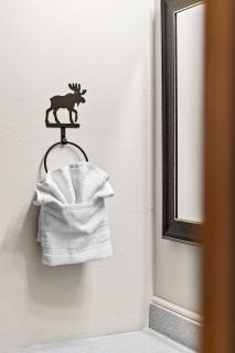 Panoramic Lake Views King Suites, Kitchen, Whirlpool Soaking Tubs and Hot Tub - 8