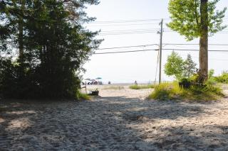 Private Beach Access -Cottage 11 - 0