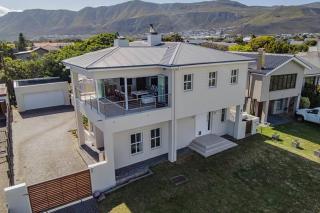 Salt & Sea Family Home Ocean View - 5